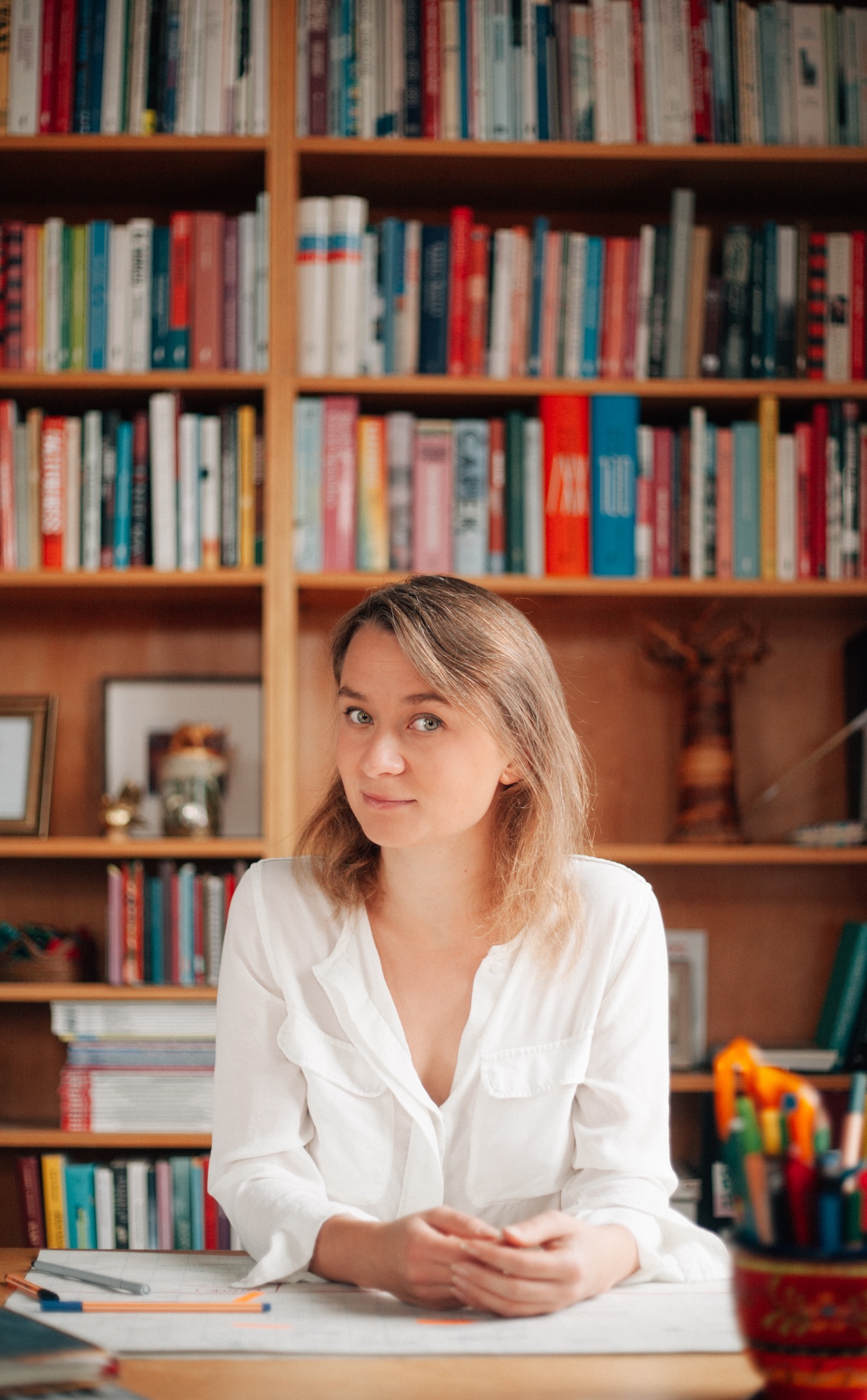 anna alboth at her desk